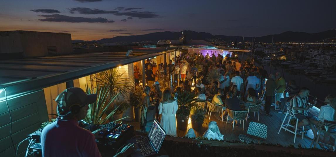 Sol 8-Studio In The Beach & Downton Empuriabrava Buitenkant foto
